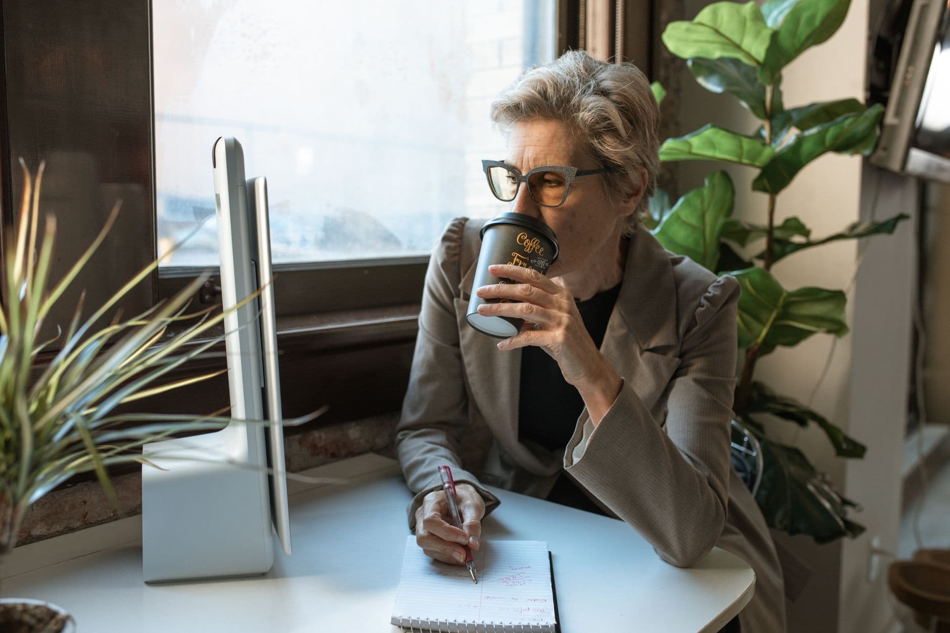 Workday Resilience — Long hours, stress & early strain